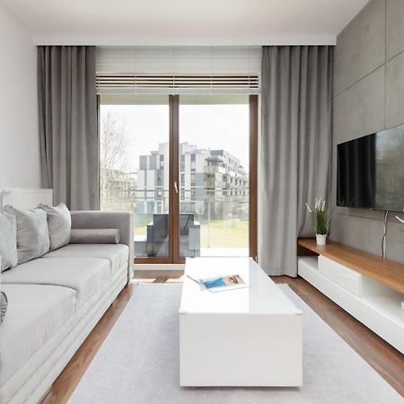 Glamorous Wilanow Apartment By Renters ワルシャワ エクステリア 写真