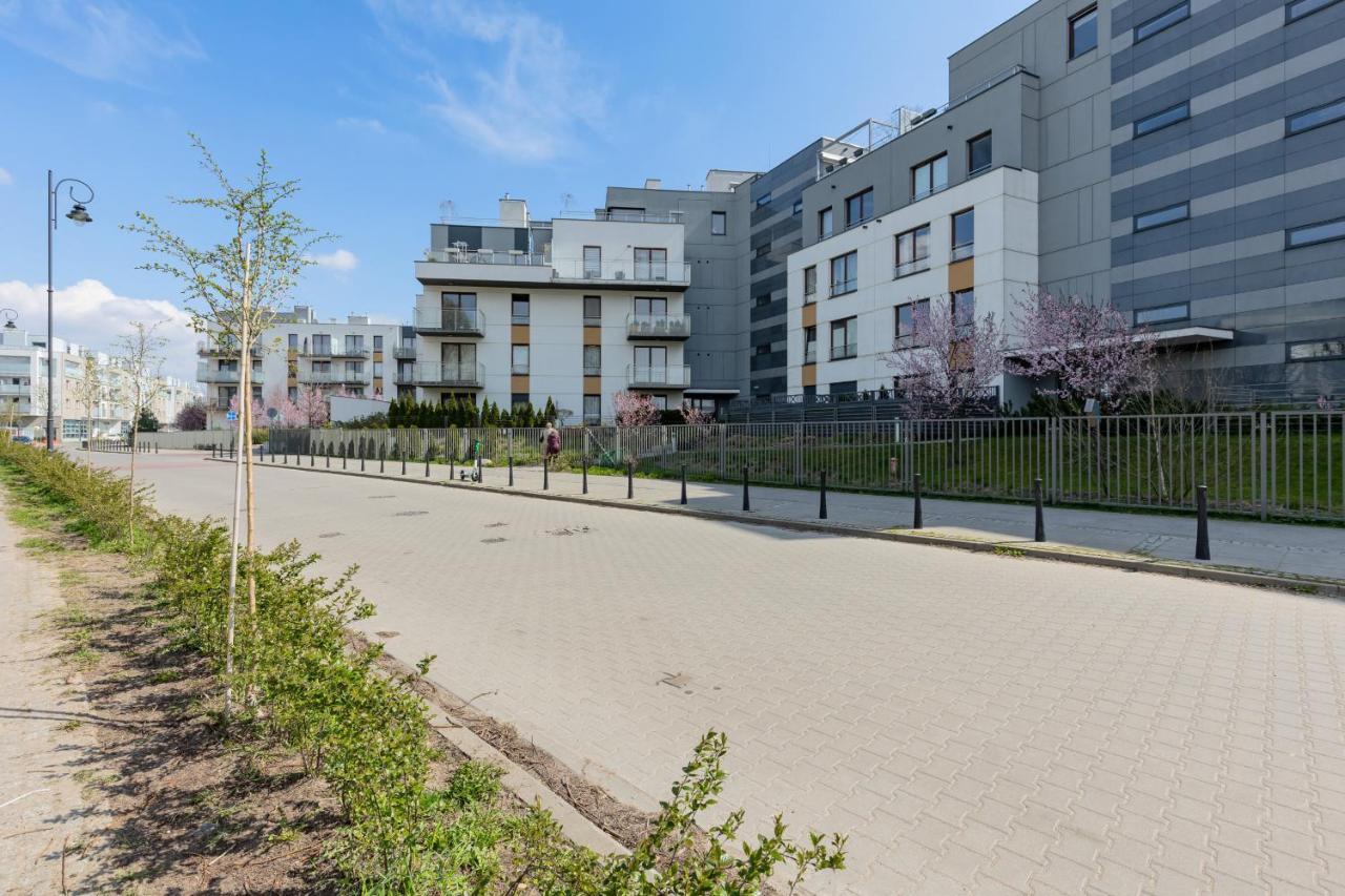 Glamorous Wilanow Apartment By Renters ワルシャワ エクステリア 写真