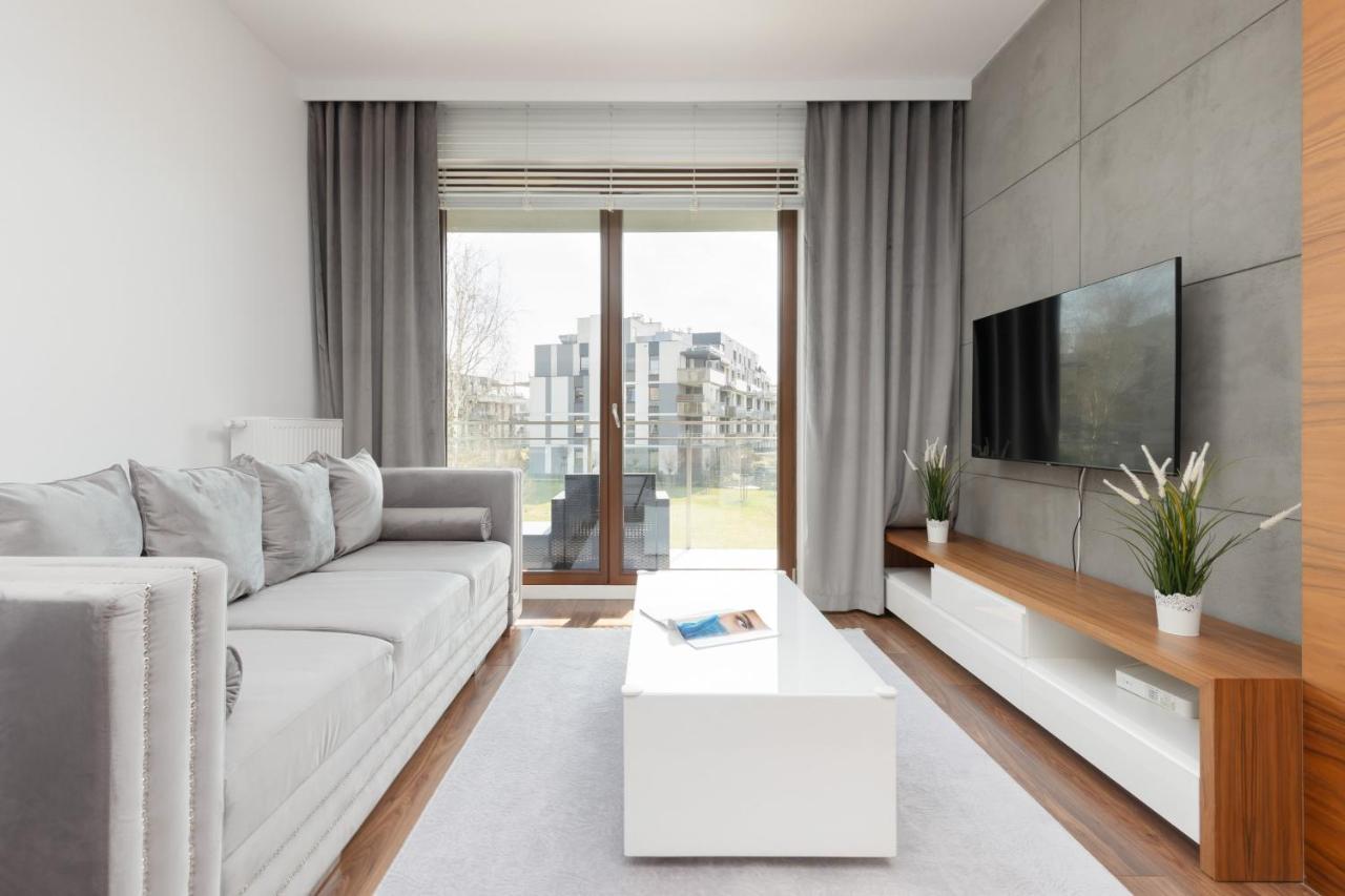 Glamorous Wilanow Apartment By Renters ワルシャワ エクステリア 写真