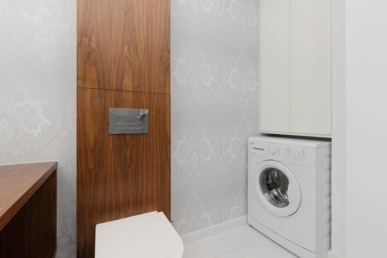 Glamorous Wilanow Apartment By Renters ワルシャワ エクステリア 写真